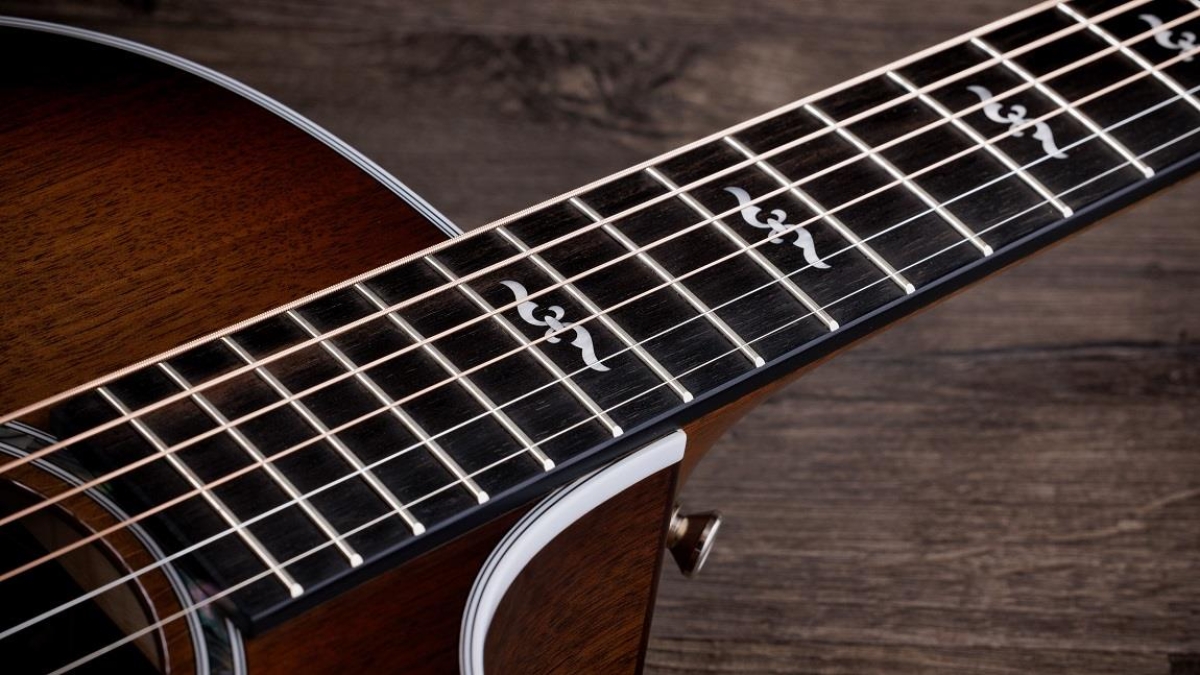 Taylor 424ce Walnut Special Edition